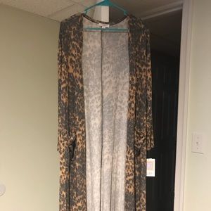 Lularoe Small leopard cheetah Sarah new